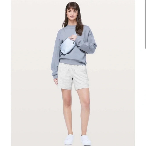 LULULEMON Hello Sunday Short Light Gray Heathered Paperbag Shorts High Waist 4 - Picture 3 of 8